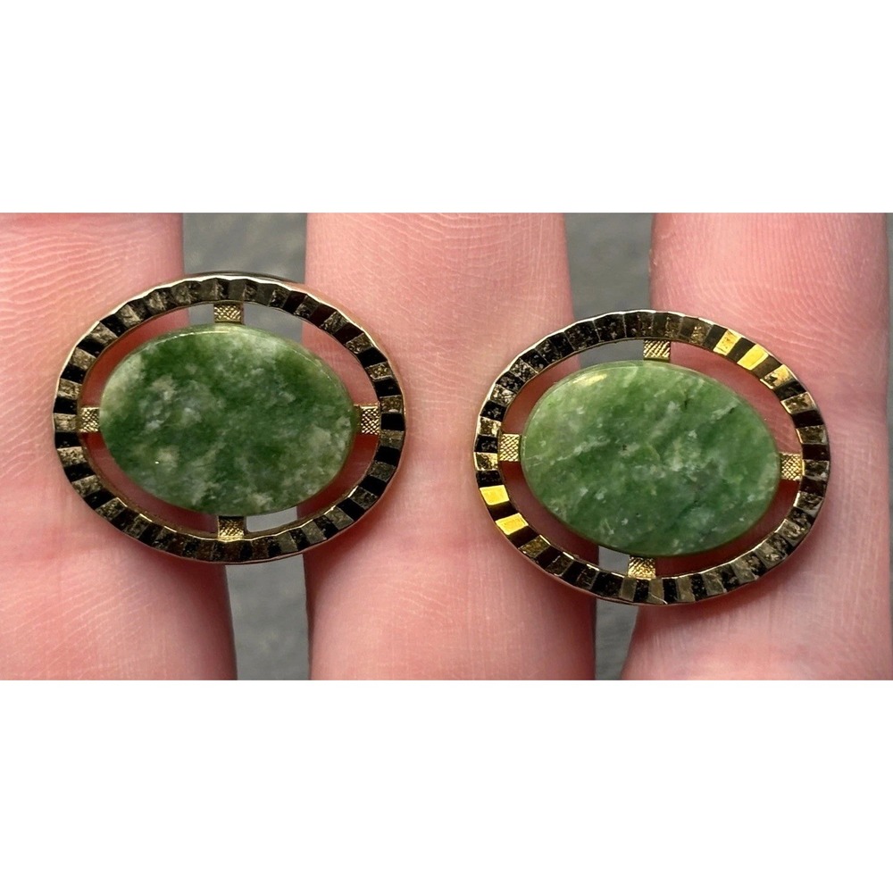 Vintage Green Stone Oval Cufflinks Diamond Cut Border Gold Tone
